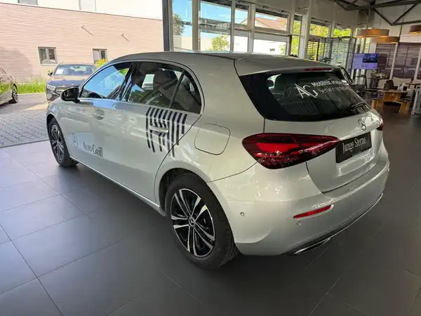 MERCEDES-BENZ A 180 (3/18)