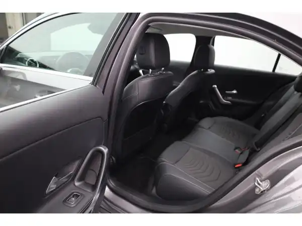 MERCEDES-BENZ A 200 d (11/24)