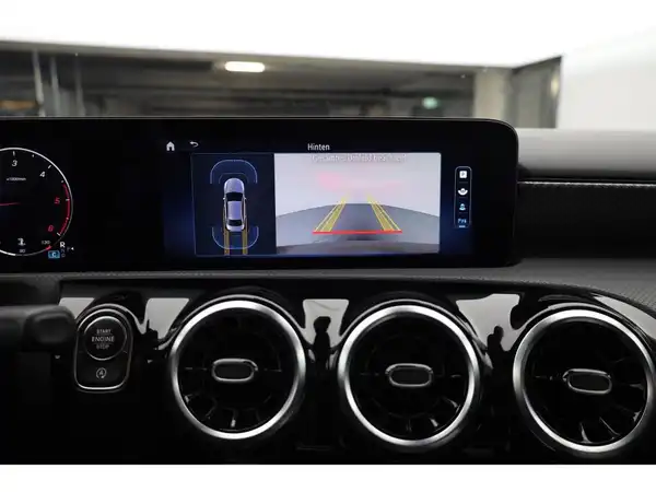 MERCEDES-BENZ A 200 d (18/24)
