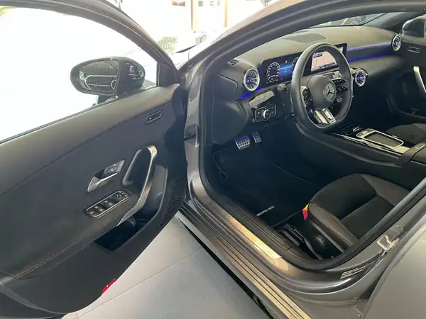 MERCEDES-BENZ A-KLASSE (9/31)