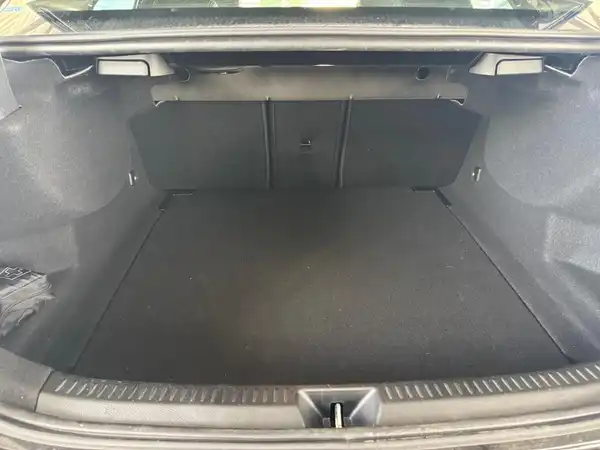 MERCEDES-BENZ A 180 (13/21)