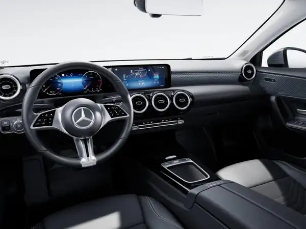 MERCEDES-BENZ A 200 d (8/11)