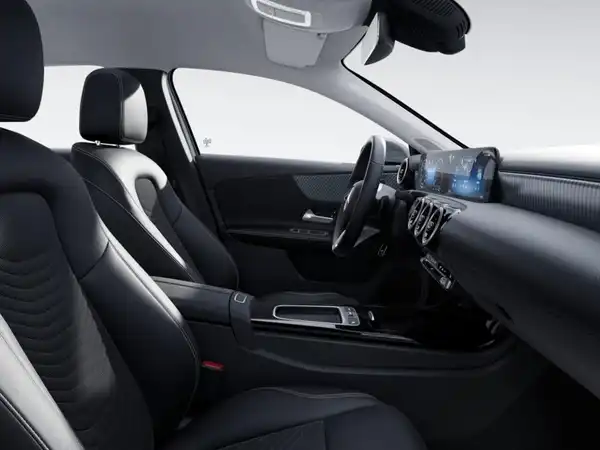 MERCEDES-BENZ A 200 d (9/11)