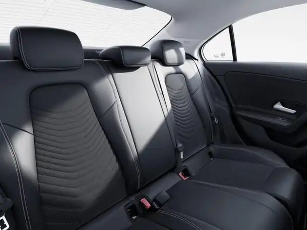 MERCEDES-BENZ A 200 d (10/11)