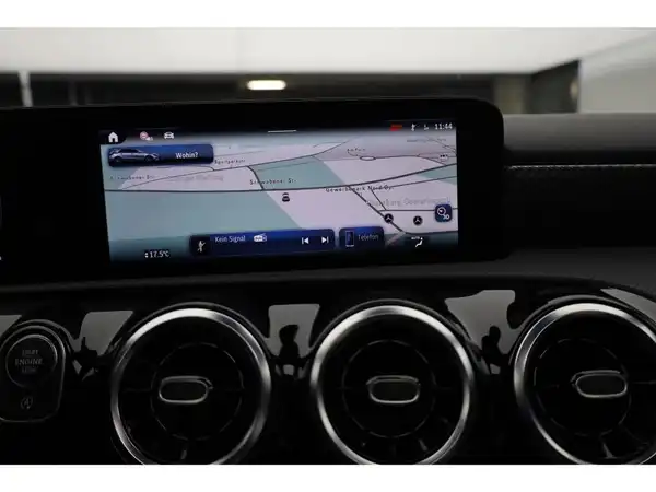 MERCEDES-BENZ A 180 (17/25)