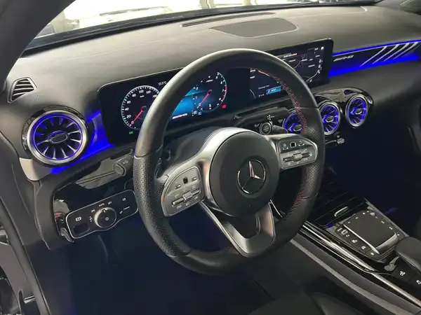 MERCEDES-BENZ AMG A 35 (15/28)