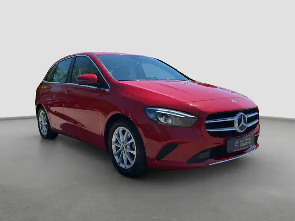 MERCEDES-BENZ B 200 d (4/16)