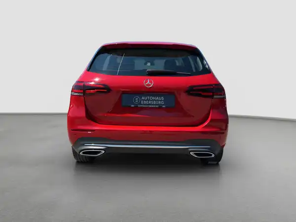 MERCEDES-BENZ B 200 d (6/16)