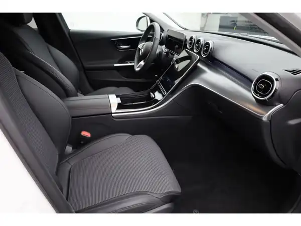 MERCEDES-BENZ C 200 d (18/26)