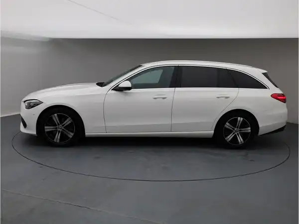 MERCEDES-BENZ C 200 d (3/26)