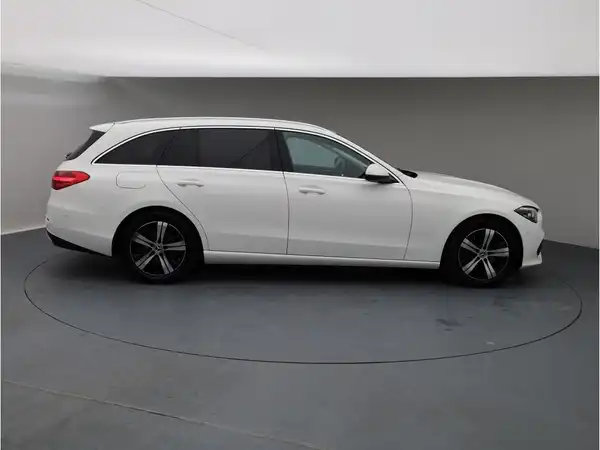 MERCEDES-BENZ C 200 d (7/26)