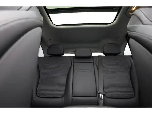 MERCEDES-BENZ C 200 (24/26)