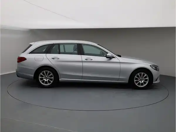 MERCEDES-BENZ C 180 (7/22)