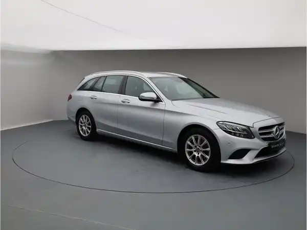 MERCEDES-BENZ C 180 (8/22)