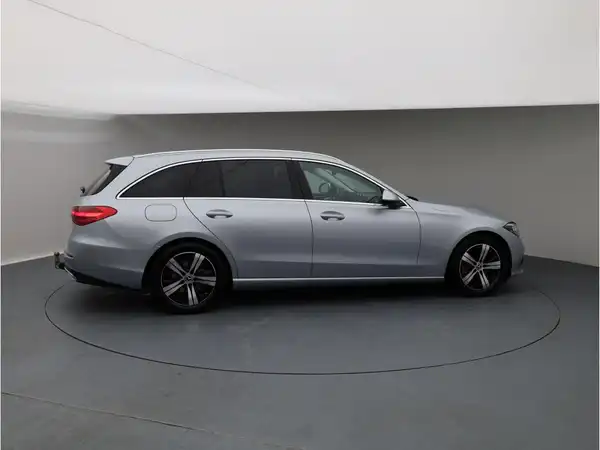 MERCEDES-BENZ C 220 d (7/25)