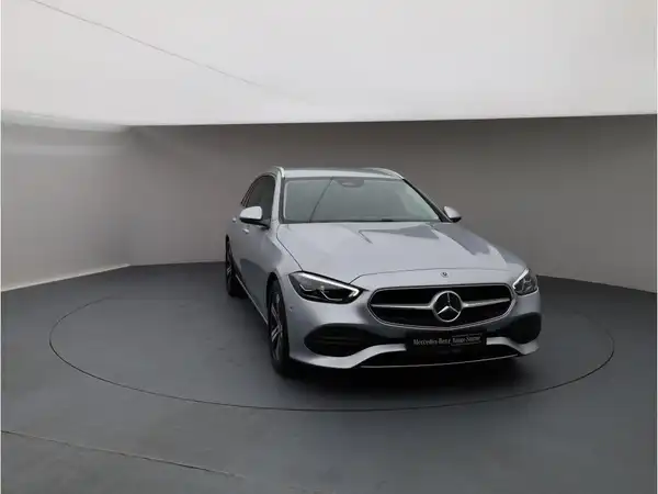 MERCEDES-BENZ C 220 d (9/25)