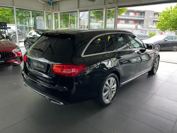MERCEDES-BENZ C 200 (6/24)