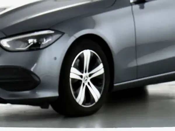 MERCEDES-BENZ C 220 (4/11)