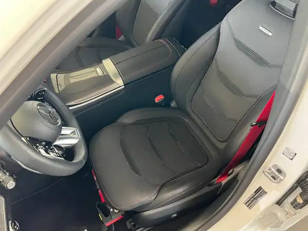 MERCEDES-BENZ C-KLASSE (15/28)