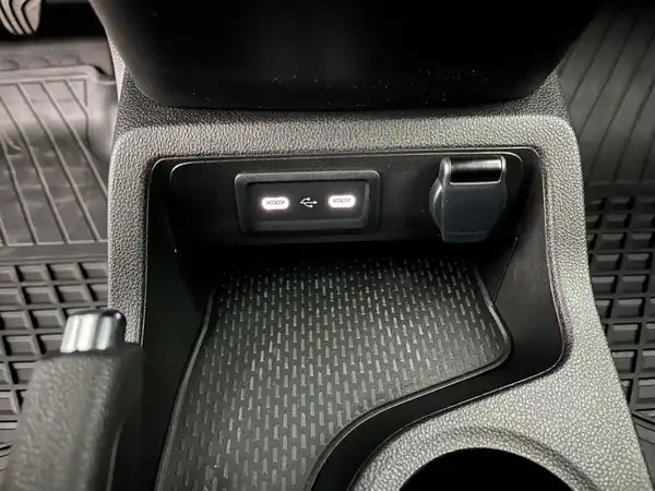 MERCEDES-BENZ CITAN (24/26)