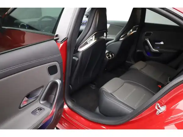 MERCEDES-BENZ CLA (12/26)