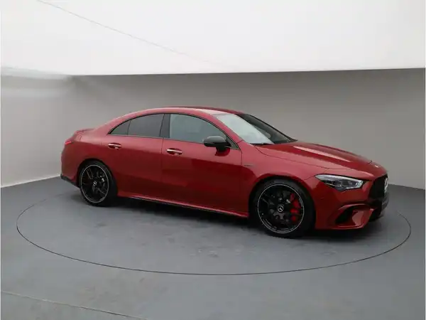MERCEDES-BENZ CLA (8/26)