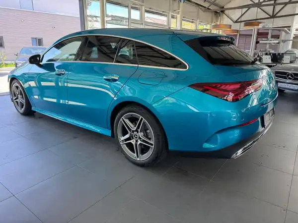 MERCEDES-BENZ CLA 200 AMG Line (3/31)