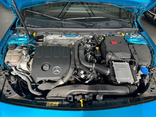 MERCEDES-BENZ CLA 200 AMG Line (23/31)