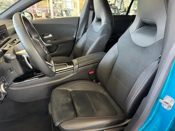 MERCEDES-BENZ CLA 200 AMG Line (7/31)