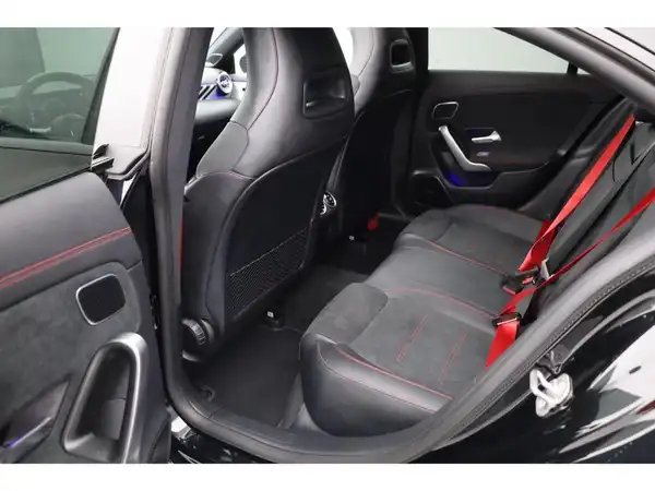 MERCEDES-BENZ CLA (12/27)