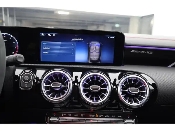 MERCEDES-BENZ CLA (22/27)