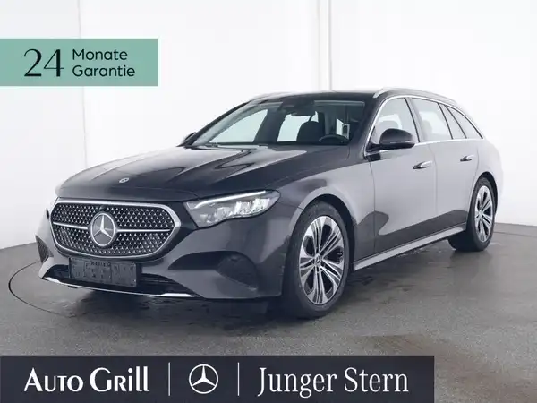 MERCEDES-BENZ E 220 (2/10)