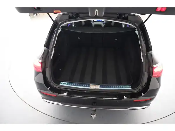 MERCEDES-BENZ E 220 (27/28)