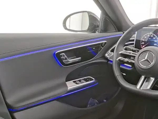 MERCEDES-BENZ E 220 (10/10)