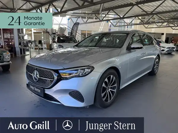 MERCEDES-BENZ E 220 (2/21)