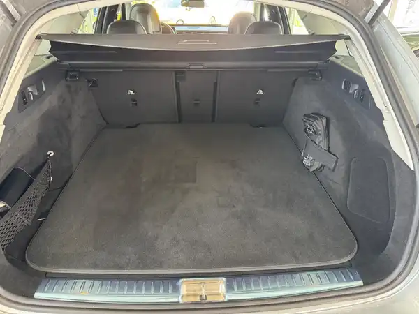 MERCEDES-BENZ E 220 (13/21)