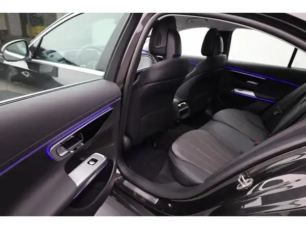 MERCEDES-BENZ E-220 d (12/28)