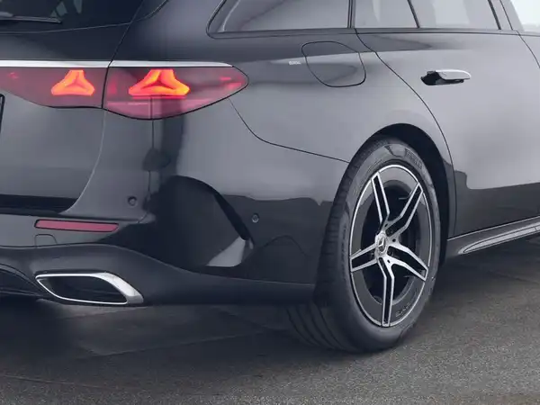MERCEDES-BENZ E 220 (5/10)