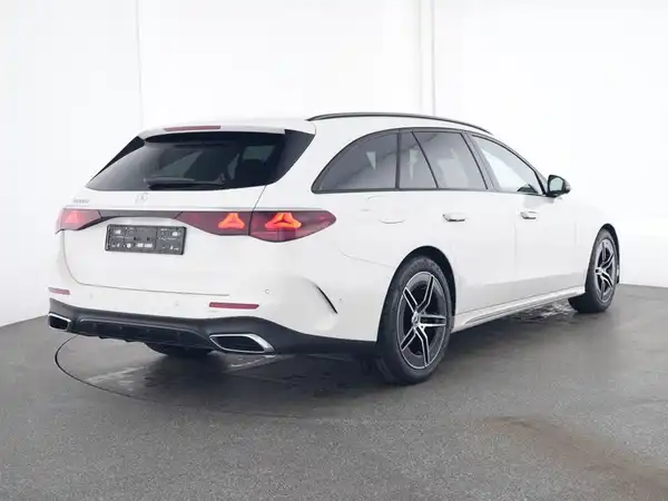 MERCEDES-BENZ E 220 (3/10)