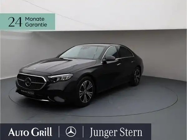 MERCEDES-BENZ E 200 (2/26)