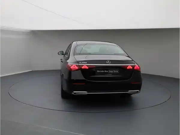 MERCEDES-BENZ E 200 (5/26)