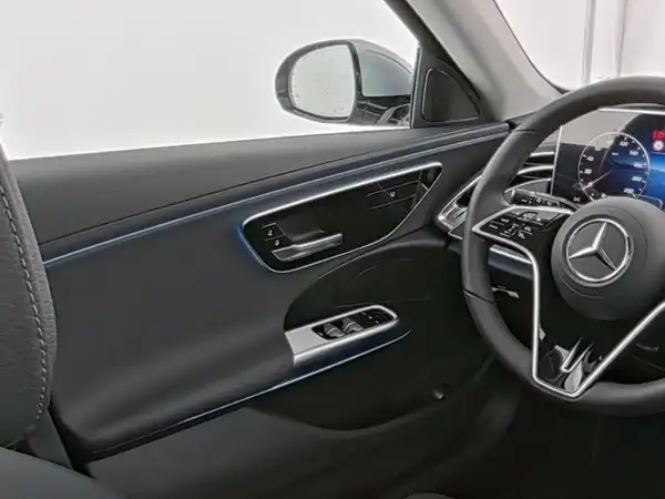 MERCEDES-BENZ E 220 (10/10)