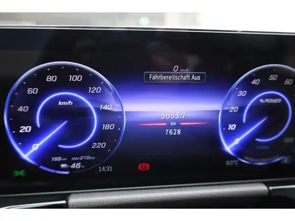MERCEDES-BENZ EQA (11/24)