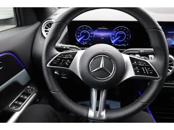 MERCEDES-BENZ EQA (12/24)