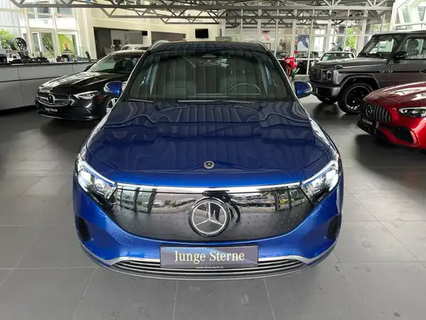 MERCEDES-BENZ EQA (3/25)