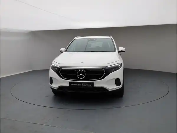 MERCEDES-BENZ EQA (8/25)