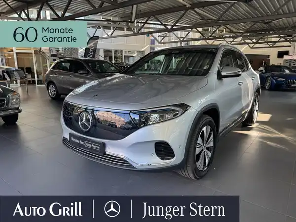 MERCEDES-BENZ EQA (2/19)