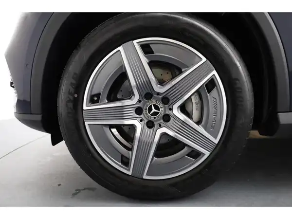 MERCEDES-BENZ GLC (28/28)
