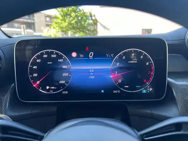 MERCEDES-BENZ GLC (22/27)
