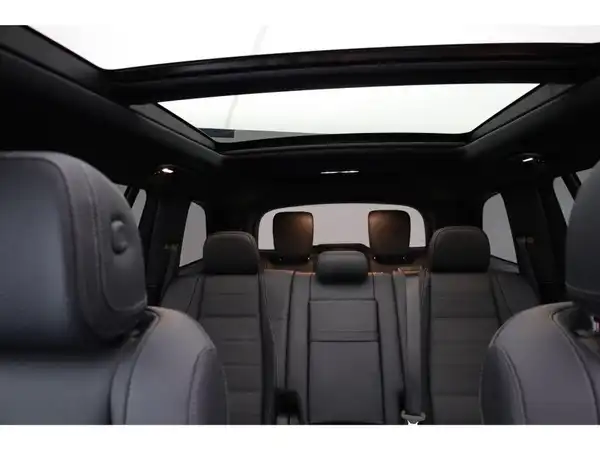 MERCEDES-BENZ GLS (26/30)